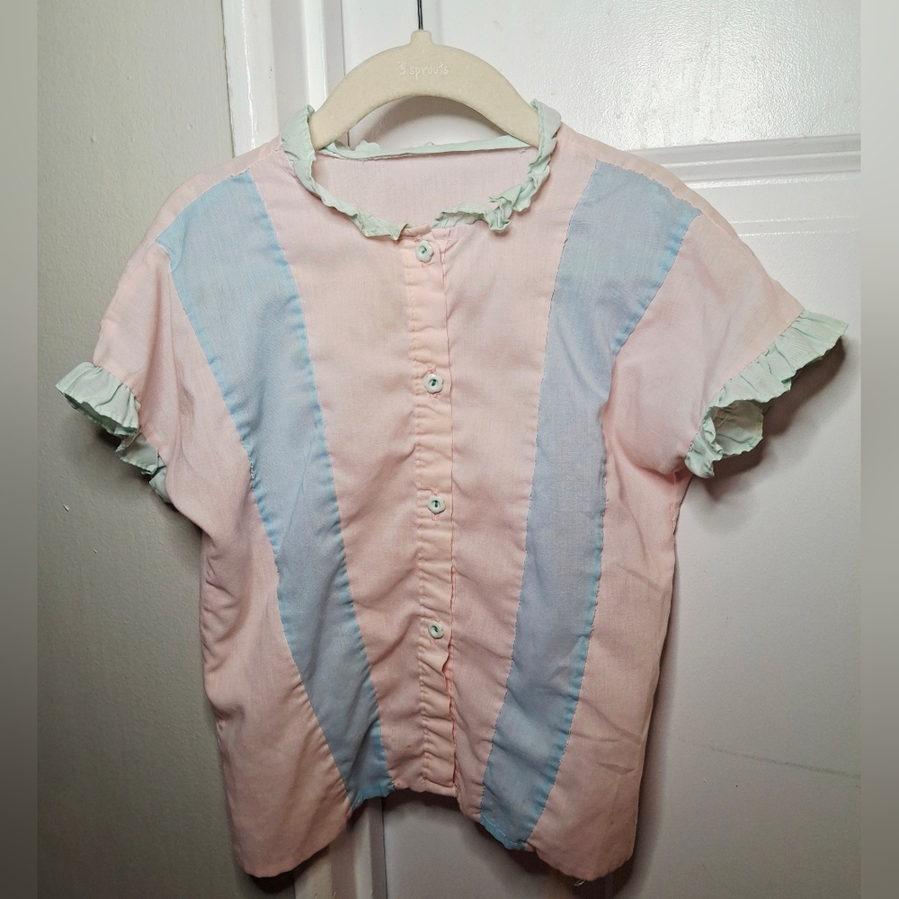 Vintage 80s 🌸🩵Pastel Blouse with Flower Buttons (3T/4T)